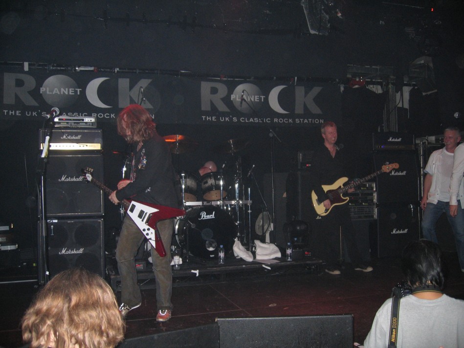 thunder planet rock xmas party 2006 168
